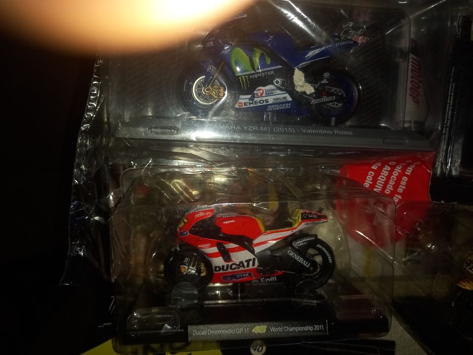 Miniaturas Valentino Rossi,Miguel Oliveira e Pedro Lamy