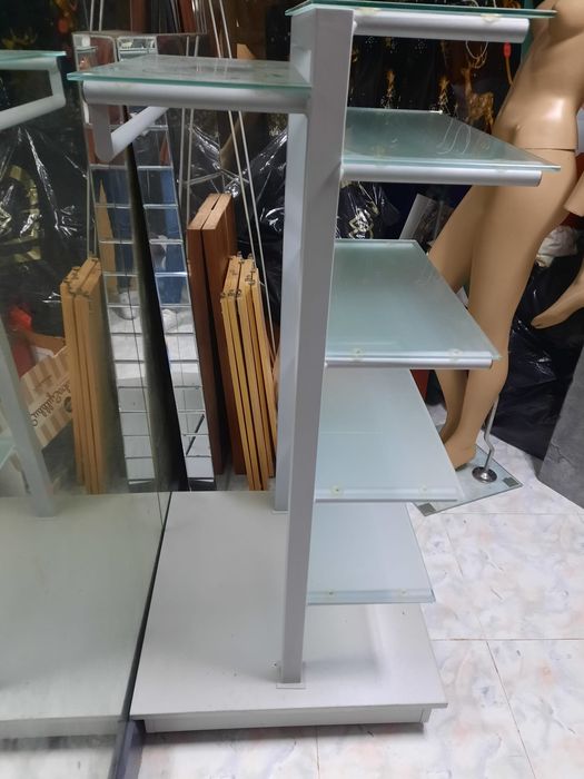 Glass-shelf display stand64297802941569121