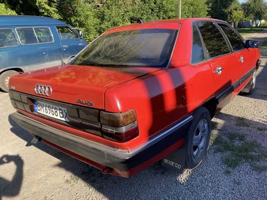 Продам автомобіль AUDI 100