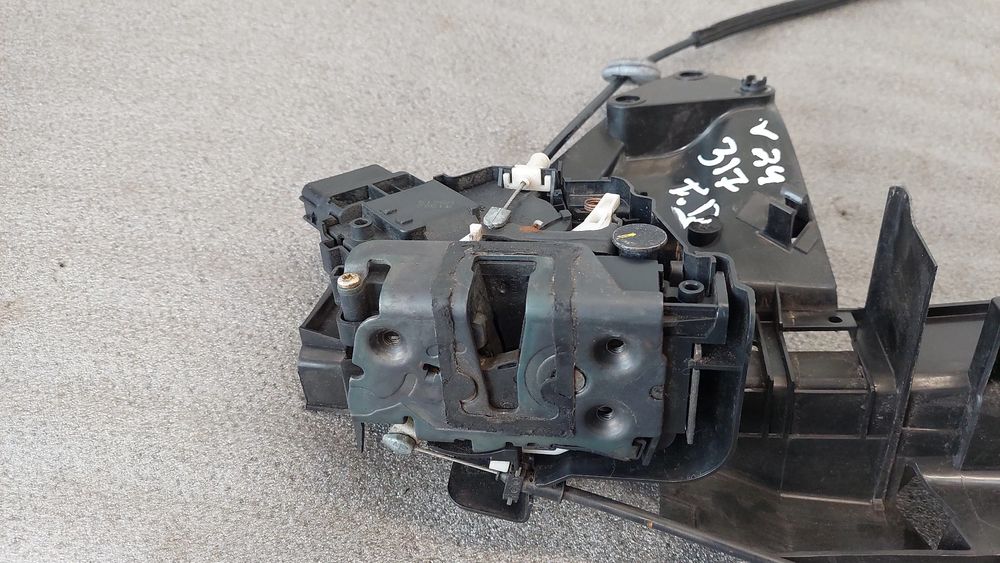 Fechadura / fecho porta frente direito FORD Focus II Carrinha (DA_)