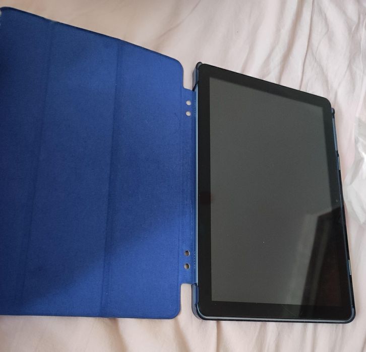 Tablet BlackView Tab 8 com capa e carregador