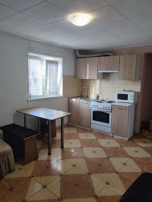 Продам багатоквартирний будинок в с.Хотів