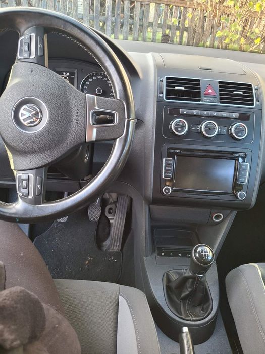 Свіжо пригнаний автомобіль