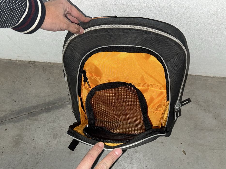 Small backpack for carrying laptop/documents64861177544963123