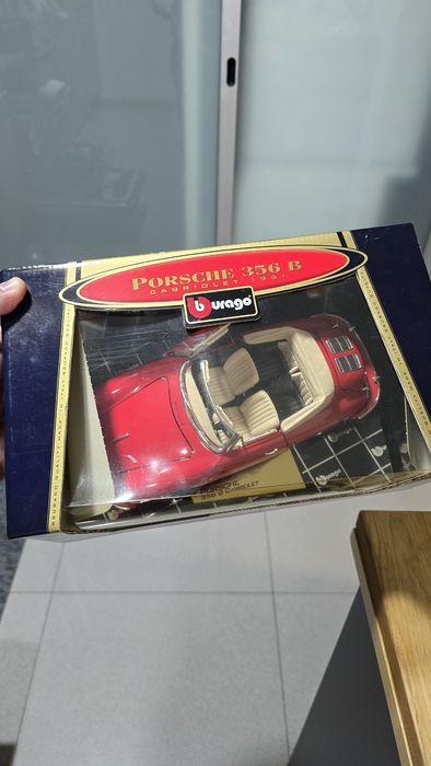 Porsche 356 B Cabriolet (1961) - Bburago 1/18 - Made in Italy