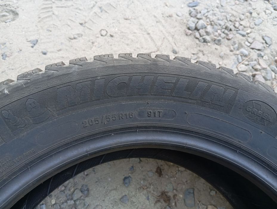 Пара зимней резины 205/55 R16 Michelin Alpin A4