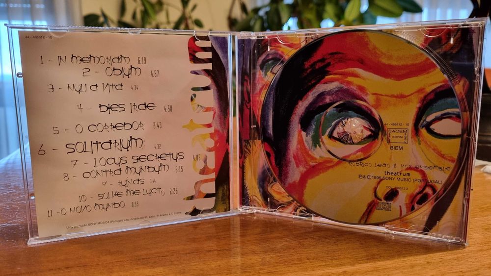Vendo CD música "Theatrum", de RODRIGO LEÃO & Vox Ensemble !
