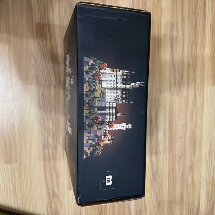 Конструктор 1в1 як Lego Architecture Neuschwanstein Castle 3455 дет