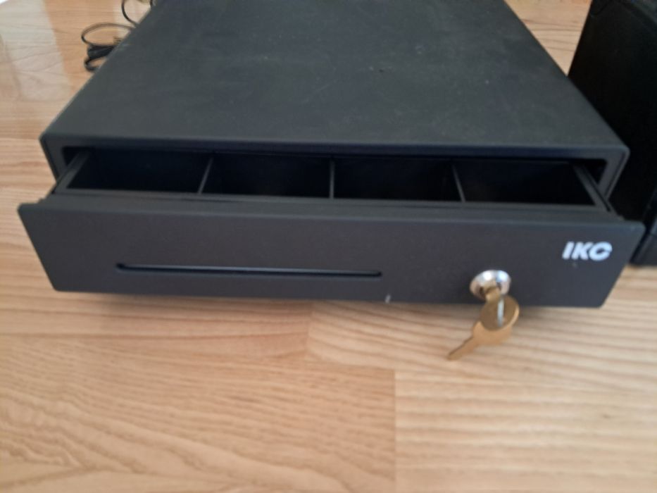 Каса та принтер чеків