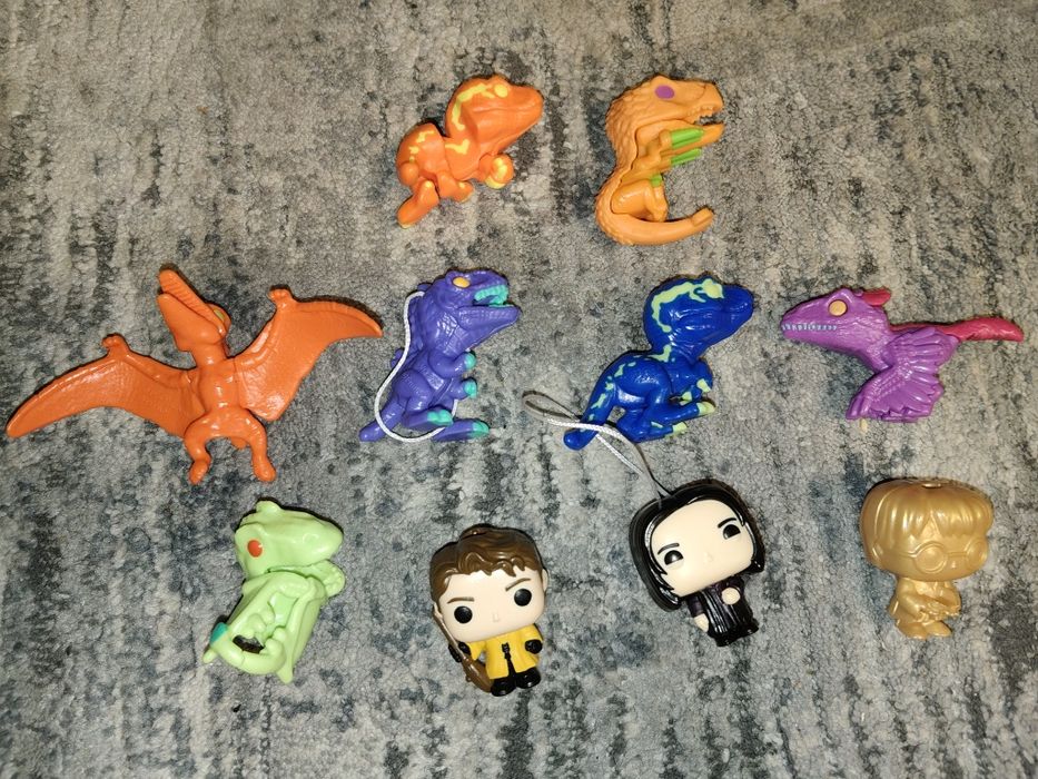 Figurki Jurassic World i Harry Potter z Kinder Joy