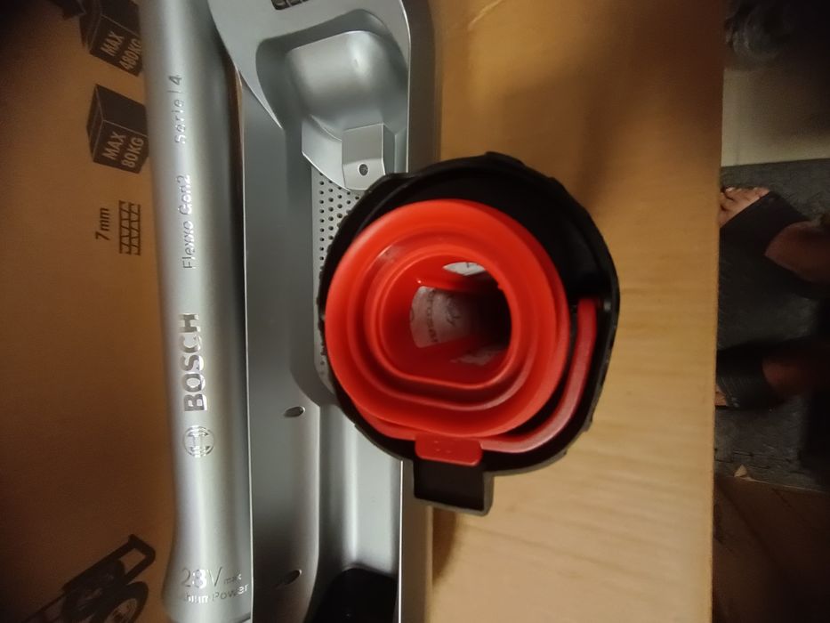 _ _ Odkurzacz pionowy Bosch Flexxo Gen2 Serie 4 - na części