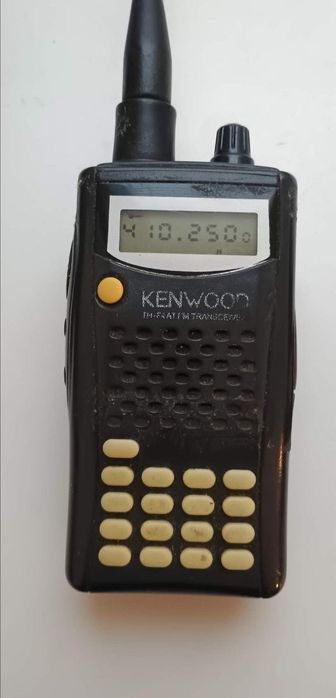 Рацию Kenwood TH-F4AT
