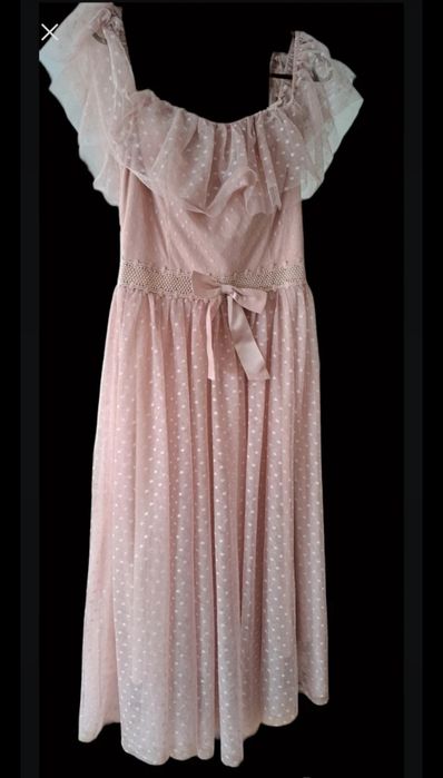 Tiulowa Sukienka midi pudrowy róz Soky & Soka