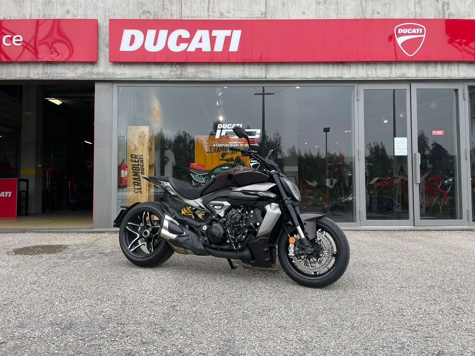 Ducati XDiavel V4