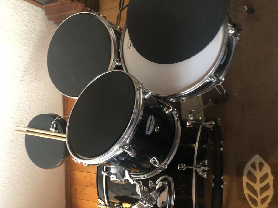 Ударна установка « Mapex Tornado“