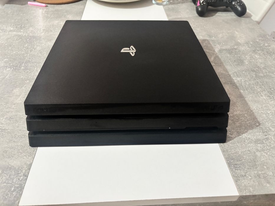 Play Station 4 1Tb Pro