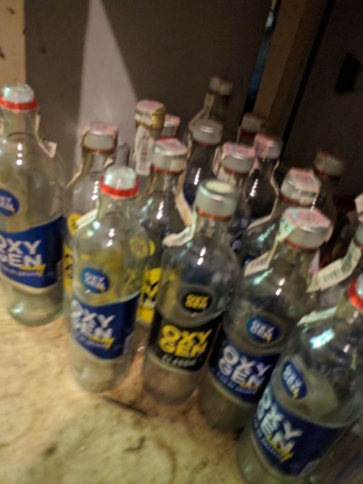 Бутылки 05л под  закрутку.