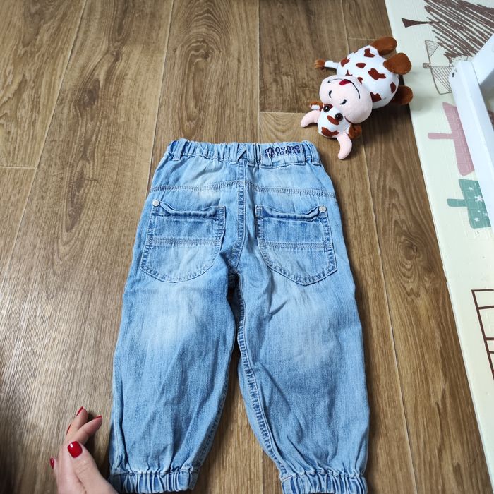 Отдам бесплатно джинсовые штаны 80см