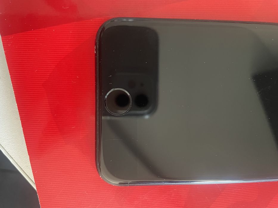 iPhone se2020 75% w gre wchodzi zamiana na airpodsy