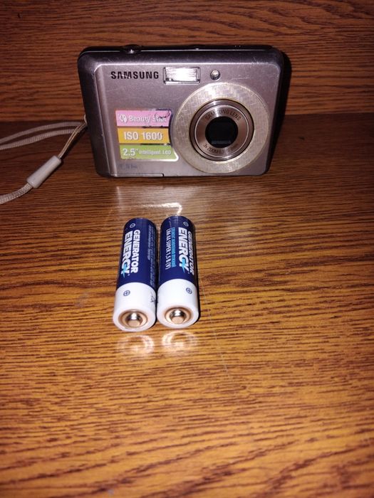 Samsung ES17 Silver цифровий фотоапарат 12 Мп