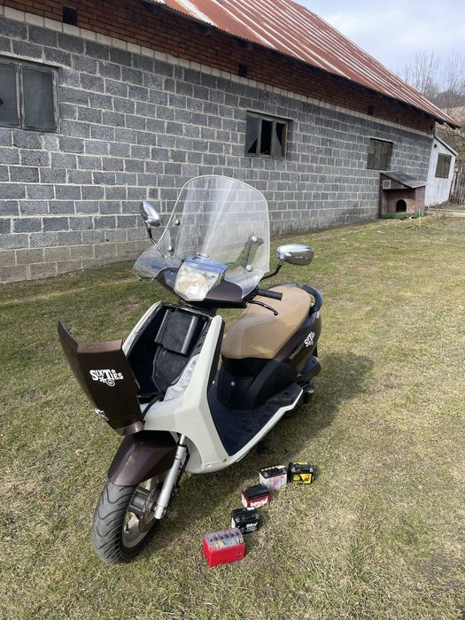 Skuter Peugeot Vivacity oryginał  50cm3 - nowe opony