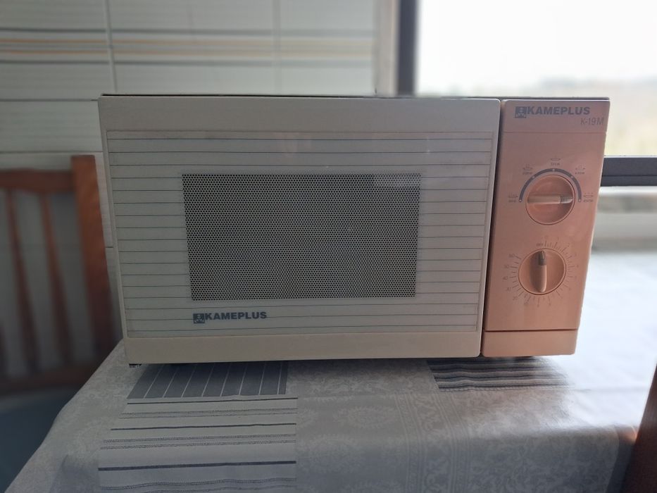 Micro ondas em bom estado uzado a foncionar bem sem grill