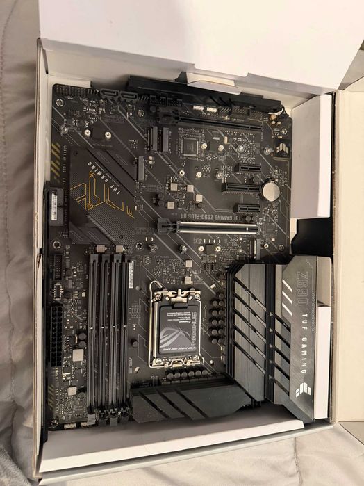 ASUS TUF GAMING Z690-PLUS D4 Motherboard – €249