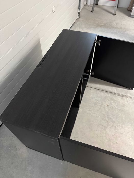 Móvel de TV c/portas IKEA Besta