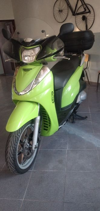 Honda SH 300cc Scooter já RESERVADA Boa mecânica topkaise incluída Distrito do Porto.