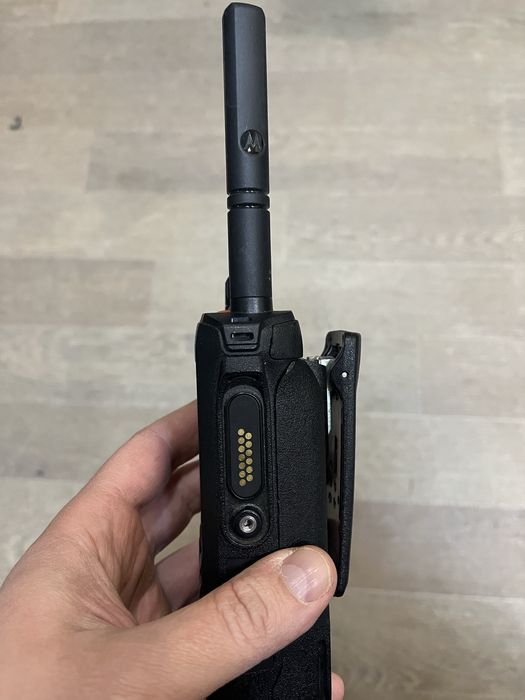 Оригінальна Motorola R7 VHF AES256