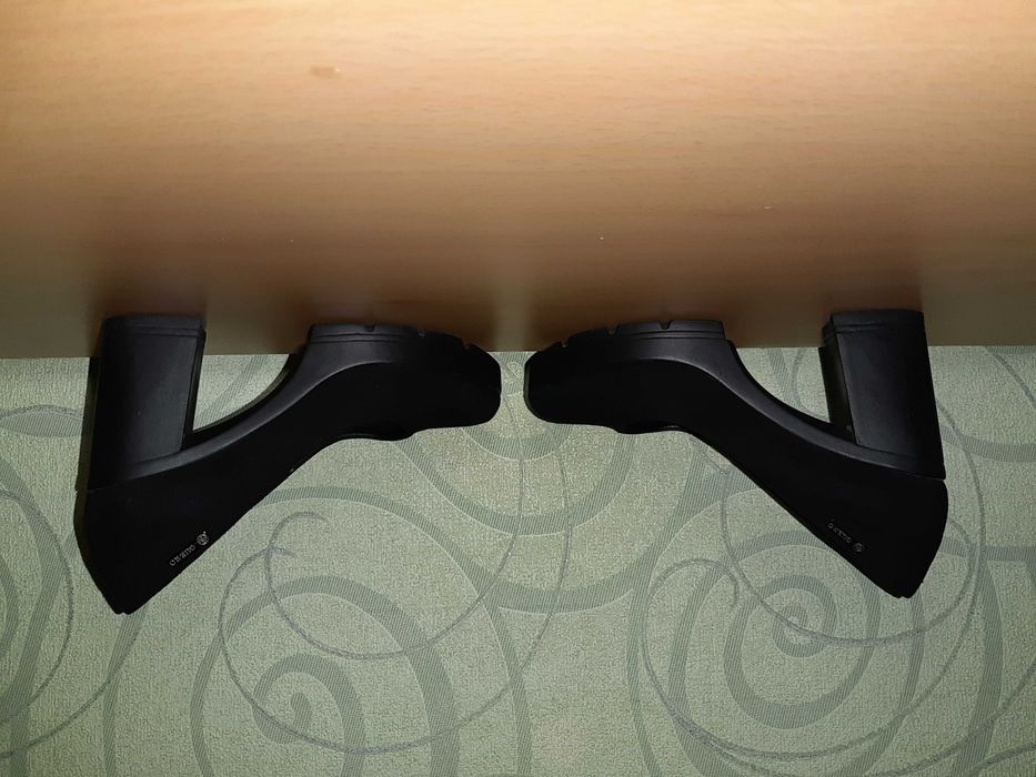 туфлi жіночі шкіряні