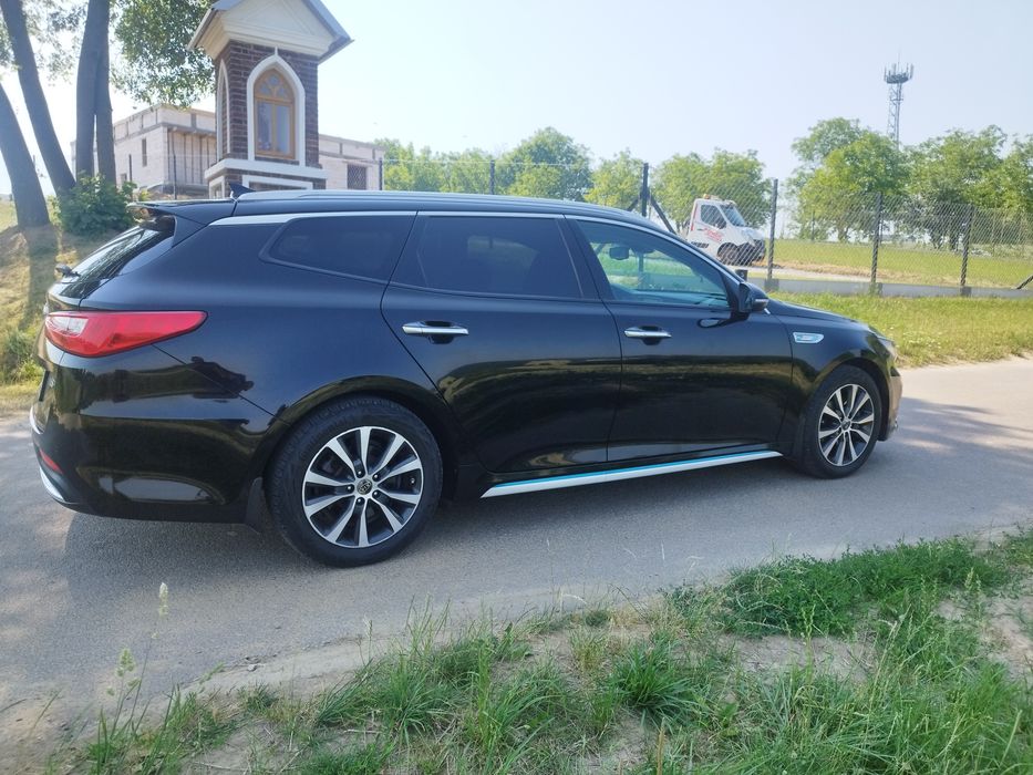Kia Optima kombi  2.0 GDI PHEV 205 km