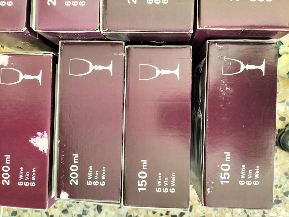 Conjunto de 48 copos de cristal Andrea