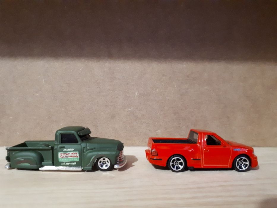 Lote de 5 carros 1/64