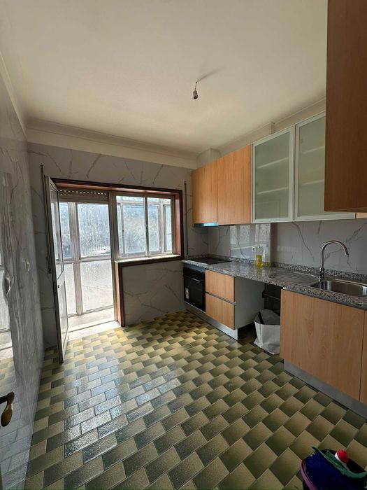 Apartamento T2 Rua Jaime Cortesão, em Valongo