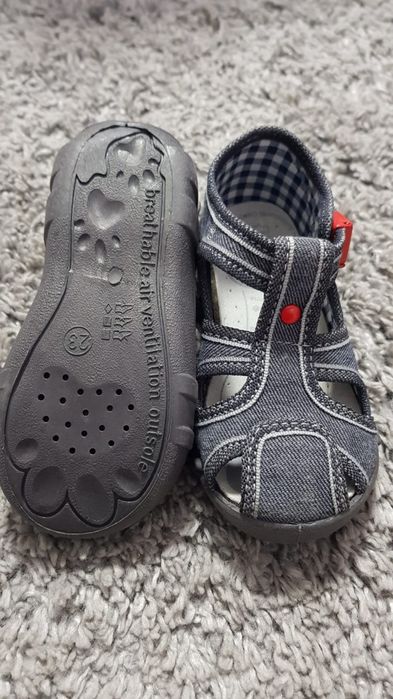 Kapcie sandałki RenBut rozmiar 23