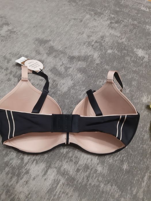 Biustonosz chantelle 70F, odpowiedni na 75E i 65G