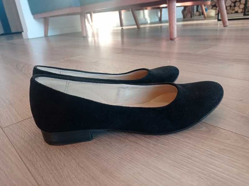 Buty czółenka zamszowe r.38