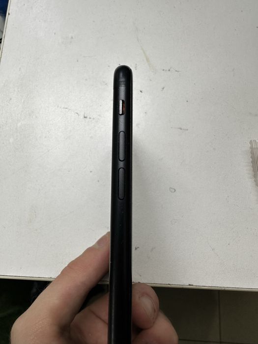 Продам айфон 7 plus