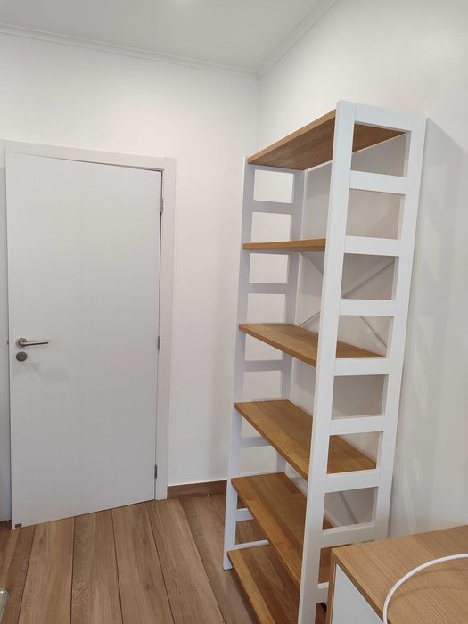 Estante de Livros/Multifunções JYSK - Apenas 10 meses de uso