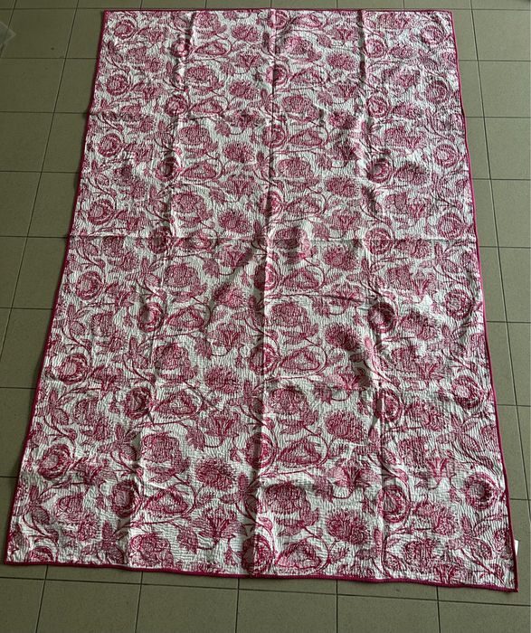 Colcha rosa choque de dupla face