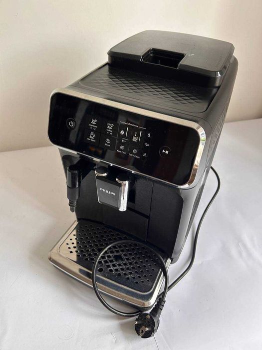 Автоматична кавоварка Philips Series 3200