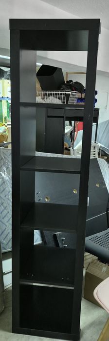 Estante kallax com 5 cubos