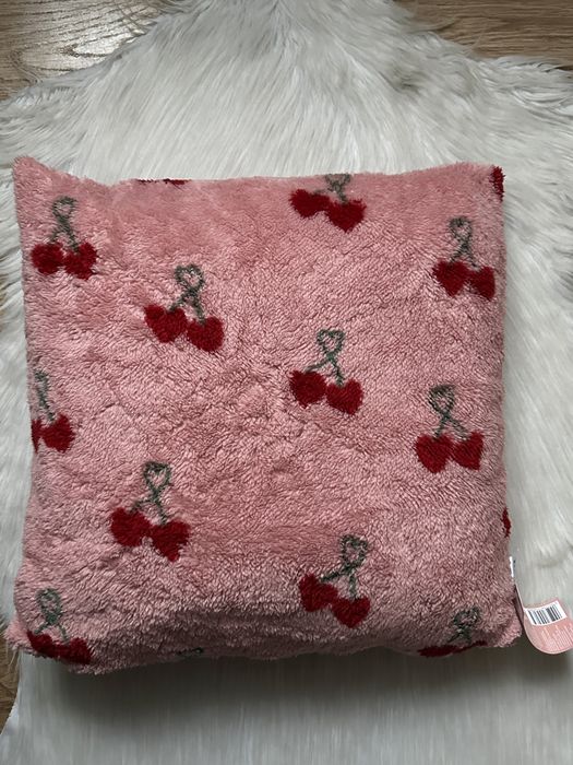 Nowa poduszka dekoracyjna  Smukee wisienki