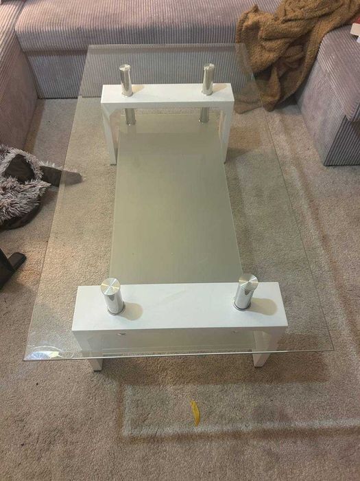 Mesa de centro em ótimo estado com pouco uso