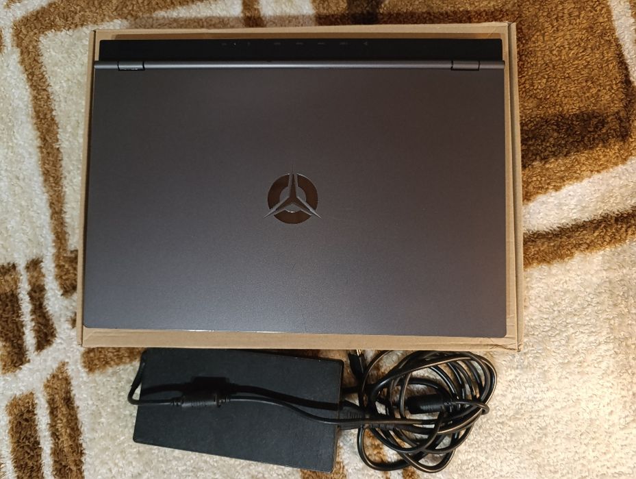 Legion 5 120Hz Ryzen 7 4800H RTX 2060 16RAM 715 SSD