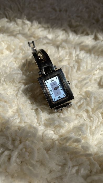 часы CORTEBERT Швейцария