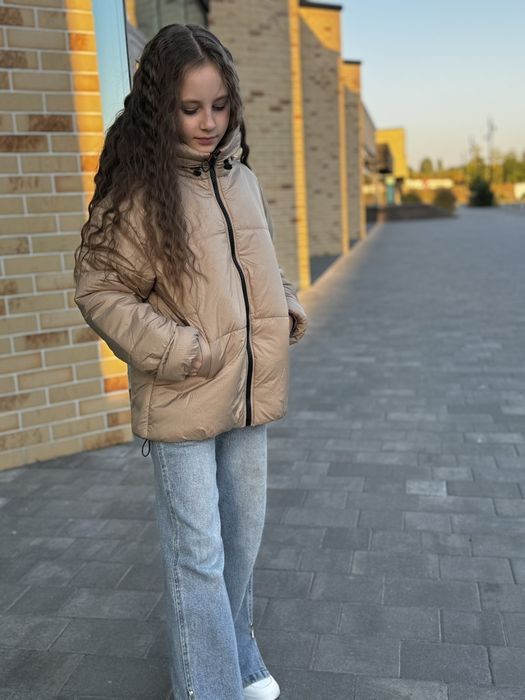 Куртка осіння для дівчинки 122,128