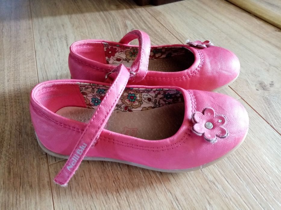 Buty baleriny półbuty 25