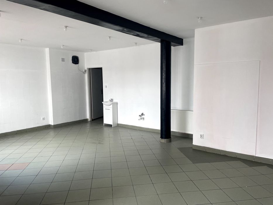 Wynajmę lokal usługowy 53m2 w Płocku przy ul. Mickiewicza